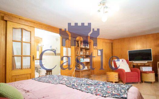 ID- 25356 (C) Land with Chalet and Pool in San Miguel de Abona